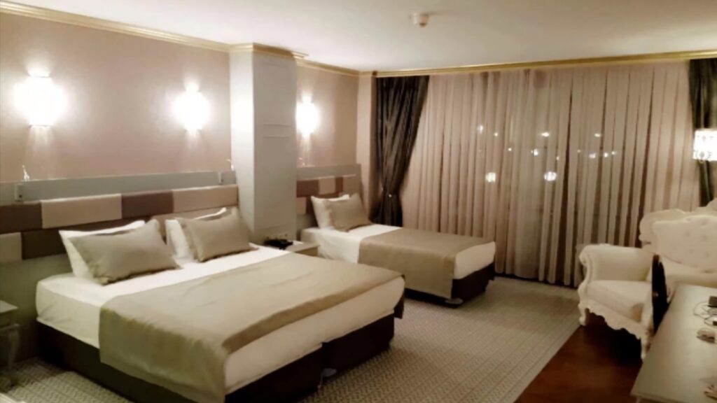 Vilo's Suites Hotel